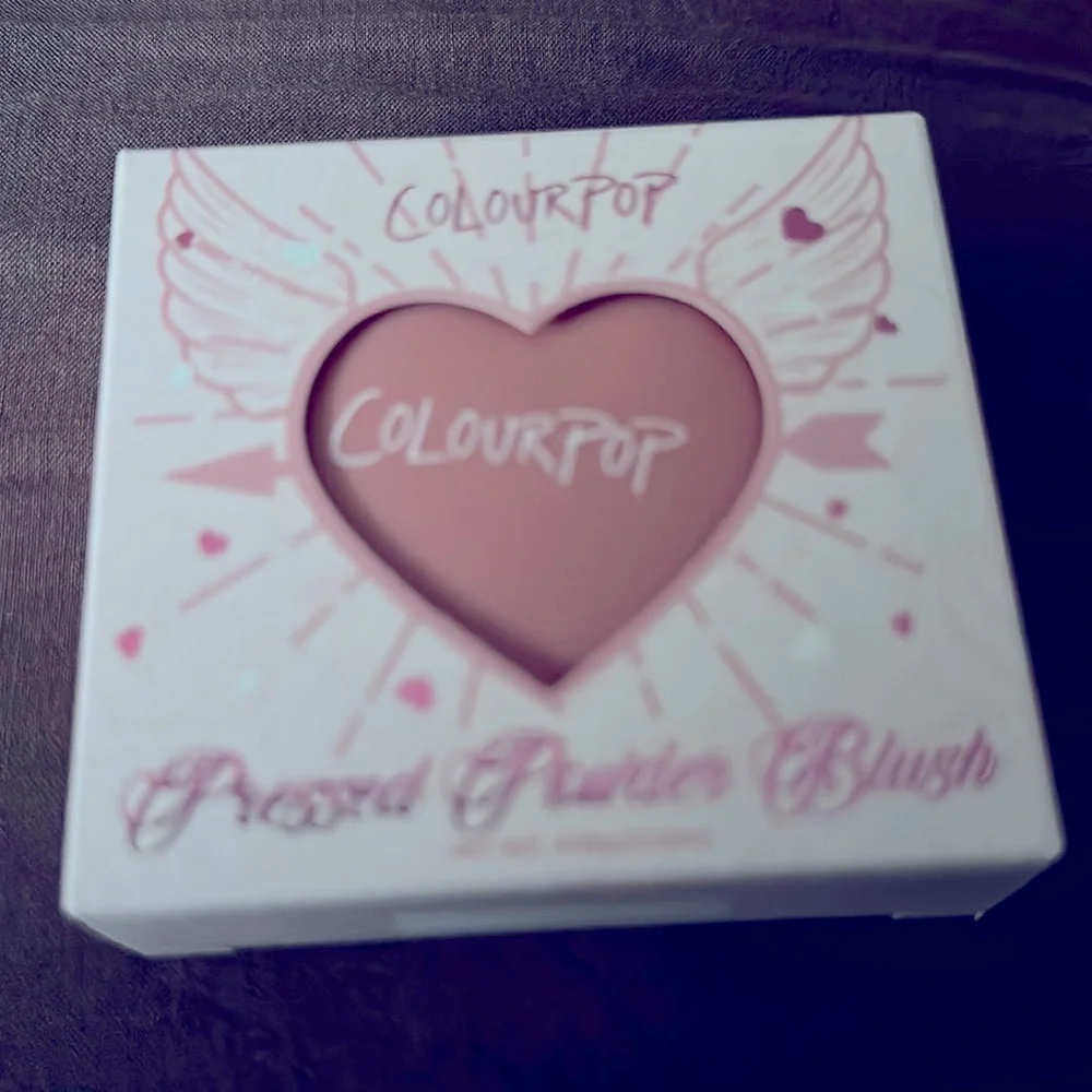 New colourpop press powder, blush heart shape colour lets dance come with box - Picture 1 of 6